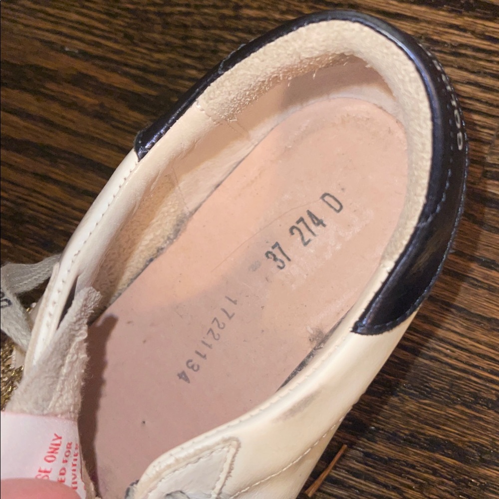 Super Star golden goose kept in great condition! - Picture 9 of 9